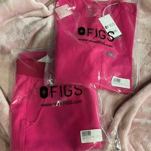 FIGS Scrub Set + FREE Figs Sticker